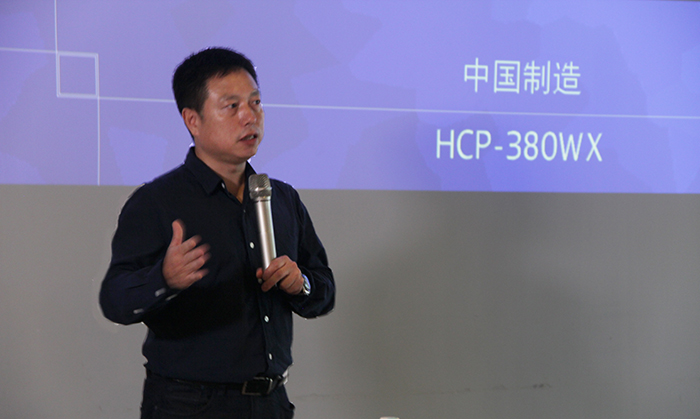 哈士奇机器人CEO 向忠宏